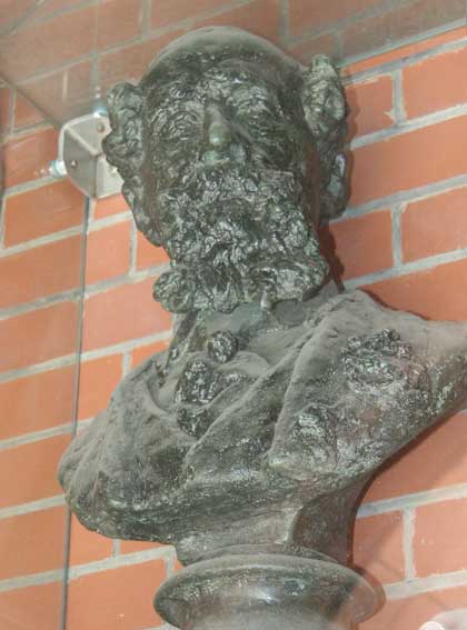 The bust of Charles Dickens at Furnival's Inn.